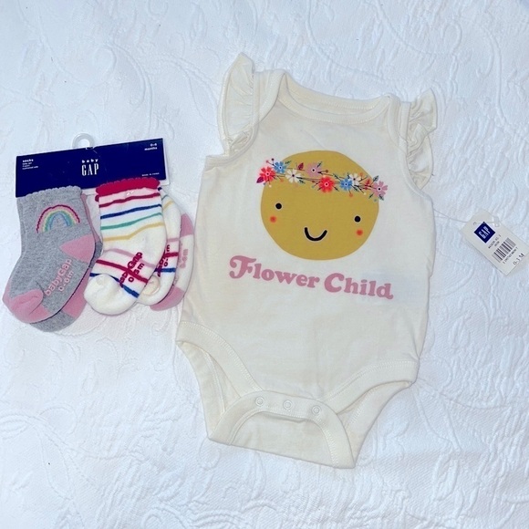 GAP Kids “Flower Child” Onesie AND Non-Skid Socks - Picture 1 of 9